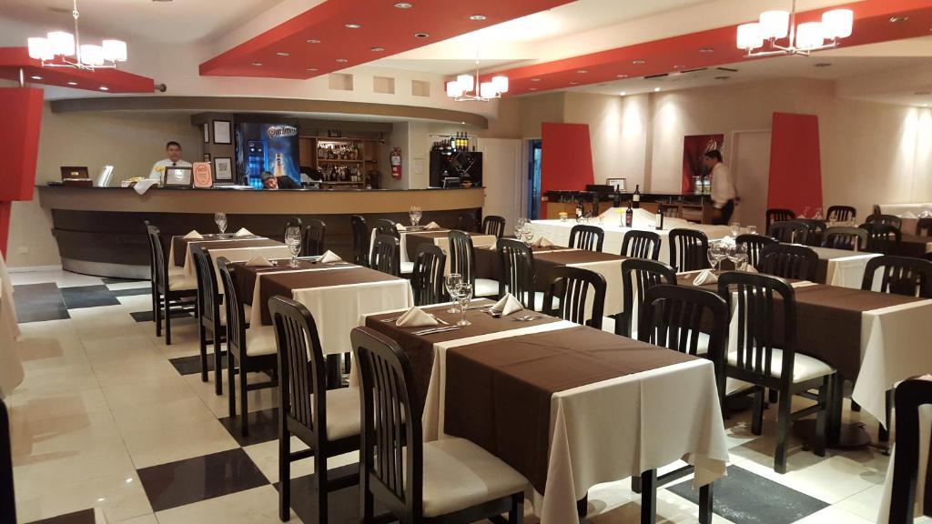 Howard Johnson By Wyndham San Pedro Dış mekan fotoğraf
