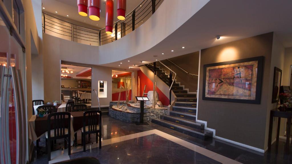 Howard Johnson By Wyndham San Pedro Dış mekan fotoğraf