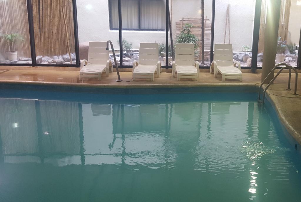 Howard Johnson By Wyndham San Pedro Dış mekan fotoğraf